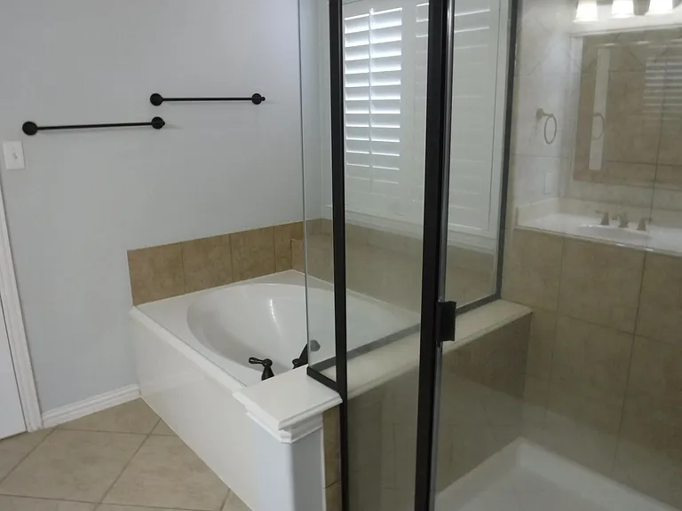 14932 Lone Spring Dr — Photo 11