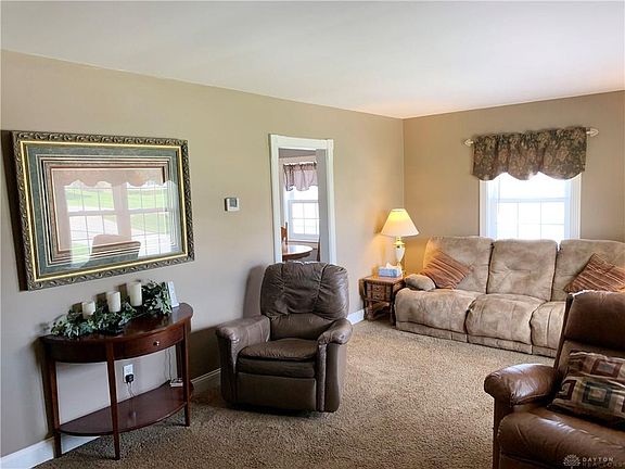 5th image of 4112 Riverview Ave