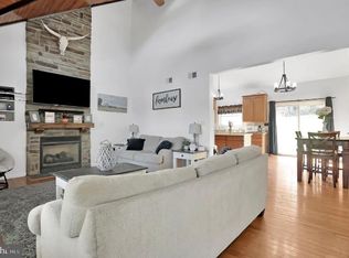 96 Woodbrier Ln, Berkeley Springs, WV 25411