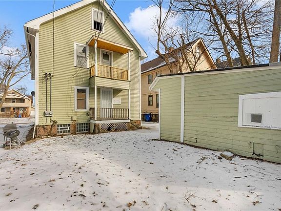 3rd image of 12004 Cromwell Ave #Up