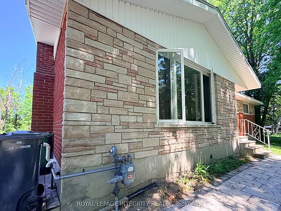 2nd image of 6330 Rothbourne Rd