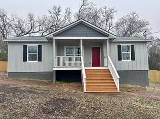 509 Carlton Ave, Union Point, GA 30669