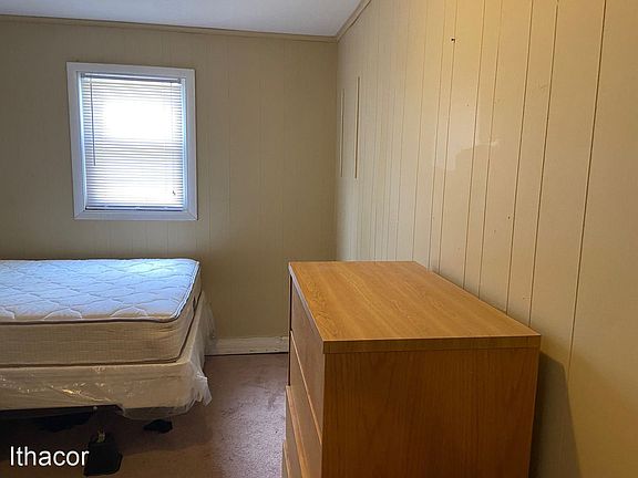 4th image of 24 Clayton Ave #1