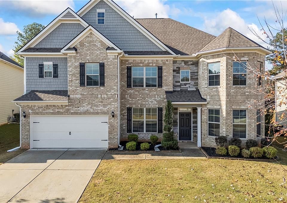1st image of 30 Fanleaf Dr