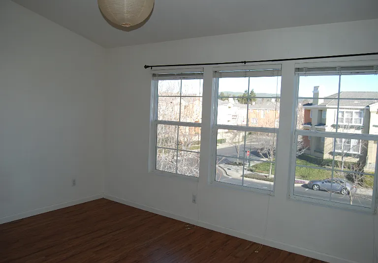 3737 Langdon Cmn — Photo 17