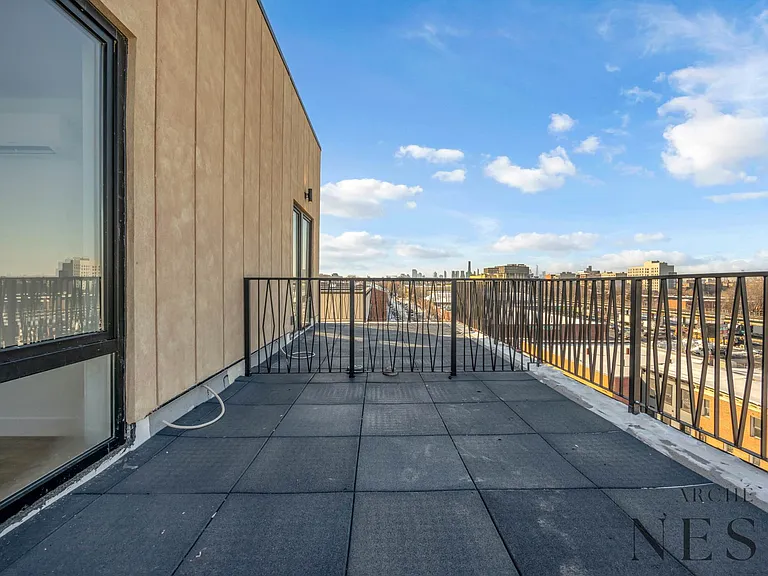 1698 Pacific St #PENTHOUSE — Photo 8
