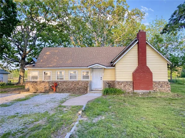 532 Route E, Rocky Comfort, MO 64861