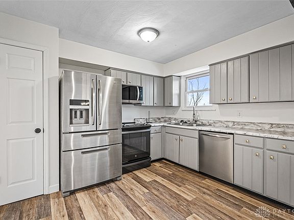 5th image of 612 Burnside Dr