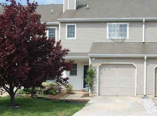 8 S Merriment Dr, Newark, DE 19702