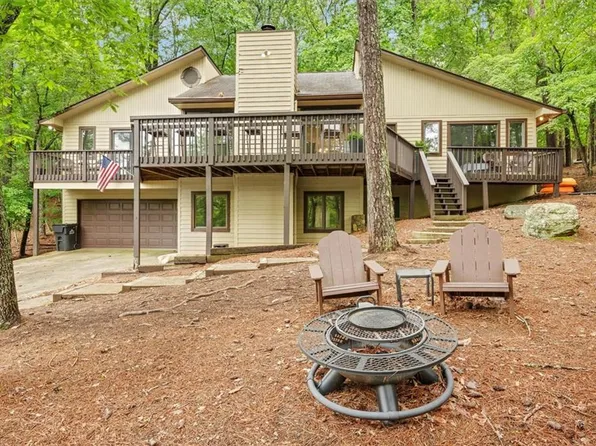 214 White Antelope St, Waleska, GA 30183