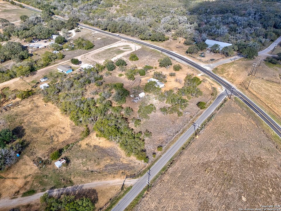 2nd image of 520 Fm 536