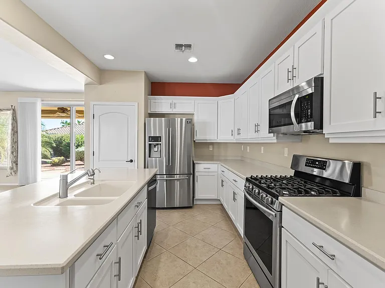 12911 W Rincon Dr — Photo 8