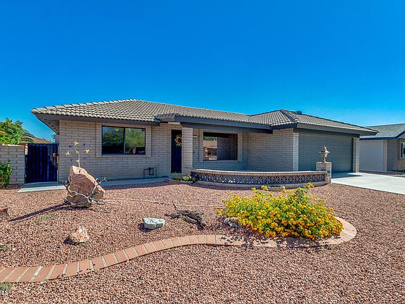 2nd image of 8131 E Madero Ave