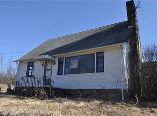 455 Crisswell Rd, Butler, PA 16002