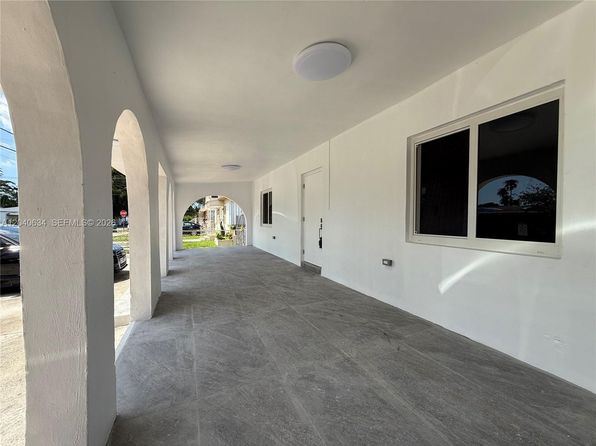 228 NW 32nd Ave #230