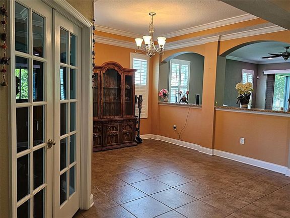 5th image of 8106 Savannah Point Ct