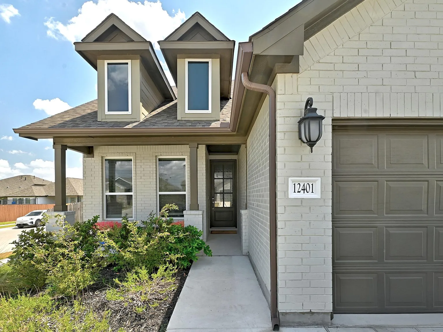 3 bed, 2.0 bath, 1754 sqft, $2,800 — Photo 3
