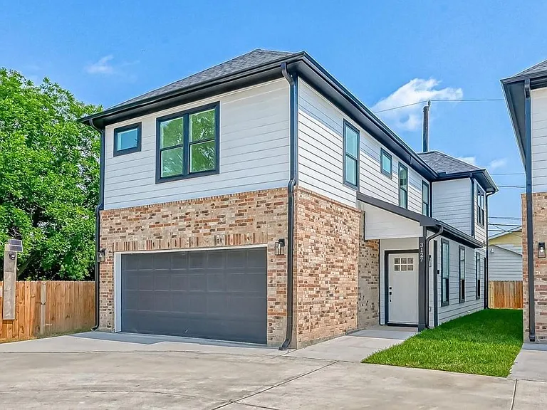 3127 Bolt St — Photo 36