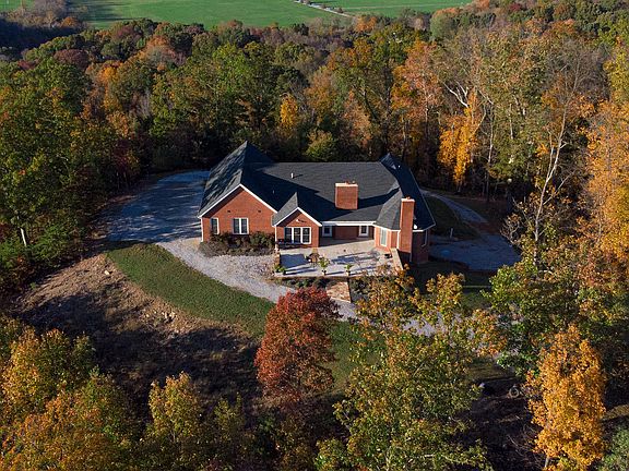 3rd image of 1202 Terrace Dr