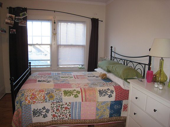 2nd image of 1978 Ashland Ave #1BDR