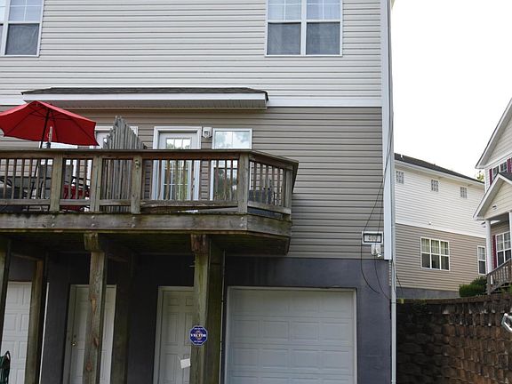3rd image of 400 Sea Knight Lane