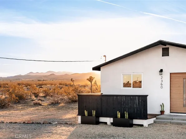 2360 Sand Dr, Landers, CA 92285