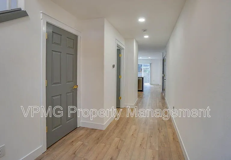 423 NW 153rd St — Photo 6