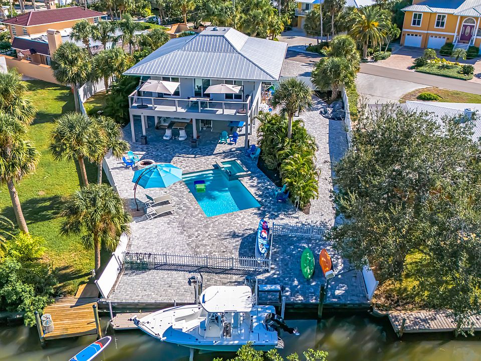 1st image of 909 Casey Cove Dr