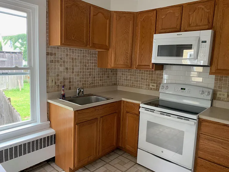 44 Lafayette St #A — Photo 12