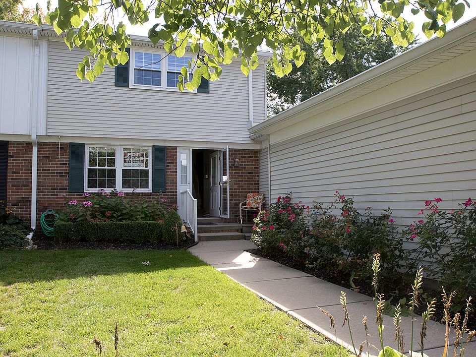 1st image of 42229 Scenic Ln