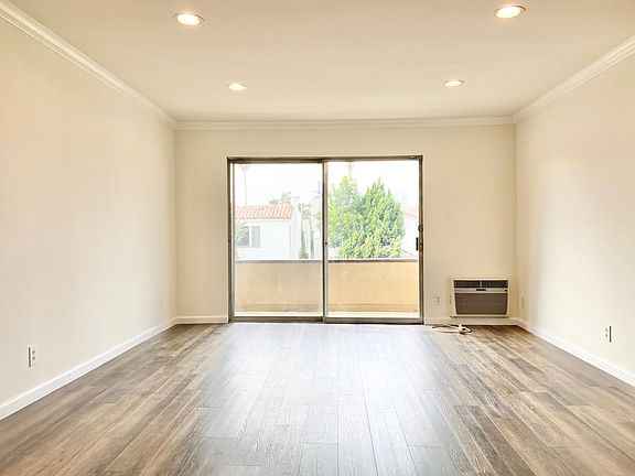 4th image of 1446 S Canfield Ave APT 6