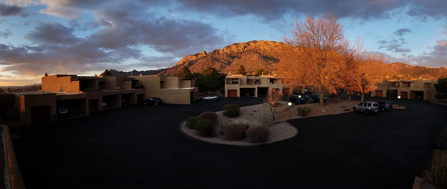 3 bed, 1887 sqft, $2,800 — Photo 1