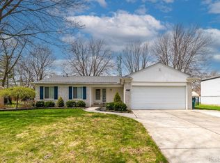 3773 Anvil Dr, Troy, MI 48083