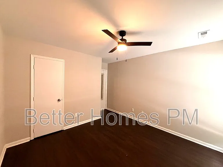 4840 N New Hope Rd #D — Photo 16