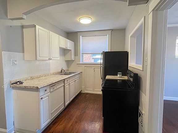 5th image of 5034 Lindenwood Ave #2W