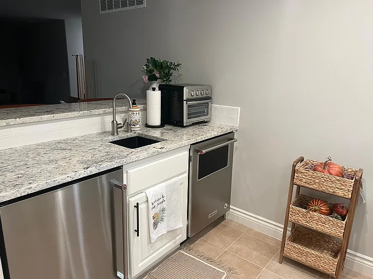 1867 N Peckham Ct — Photo 30