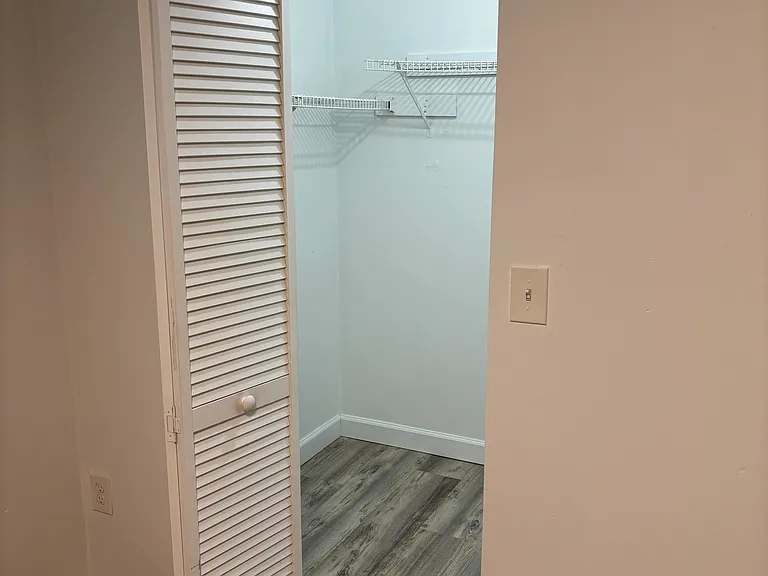 6140 SW 37th St #1 — Photo 13