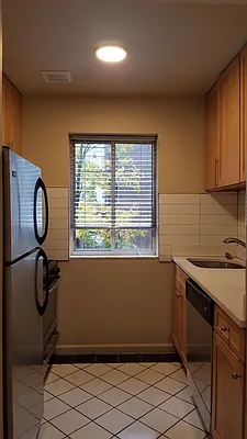 Rented by Bahar Management | media 24