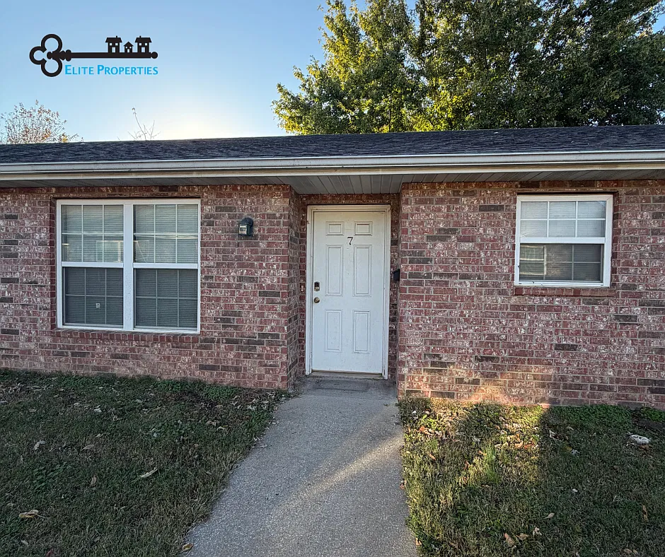 2 bed, $800 — Photo 2