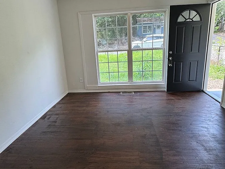 3923 Moffett Ct — Photo 12