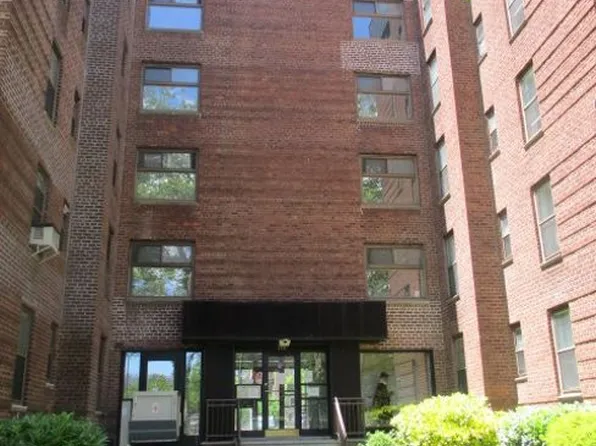 2212 Brigham St, Brooklyn, NY 11229