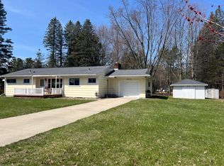 8437 Mohawk Ct, Montague, MI 49437