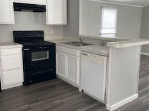 1800 N Live Oak St #51