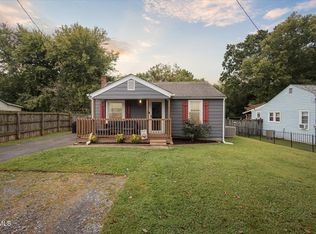 225 Atlanta Ave, Mount Carmel, TN 37645