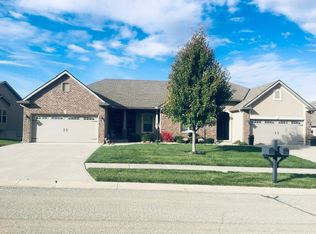 4508 Stonebridge Dr W, Saint Joseph, MO 64505