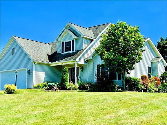 2nd image of 3265 Coventry Ln
