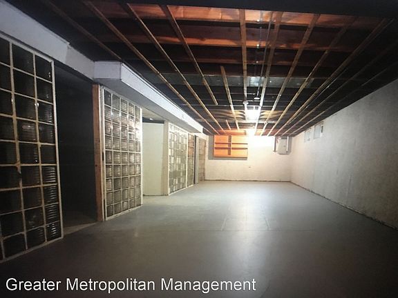 2nd image of 1298 W 91st St