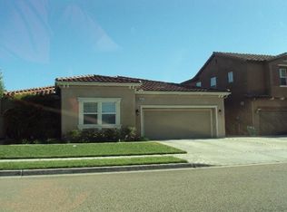 6427 W Dovewood Ln, Fresno, CA