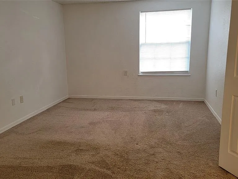 4023 Versailles Dr #4023F — Photo 15