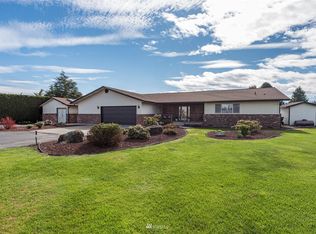 1032 Medsker Rd, Sequim, WA 98382